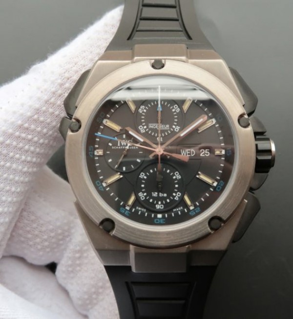 IWC Ingenieur Chrono IW386503 Titanium Case