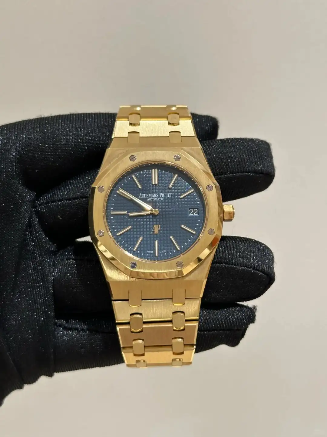 Audemars Piguet Royal Oak Jumbo Extra-Thin Blue 15202BA.OO.1240BA.01 - gallery