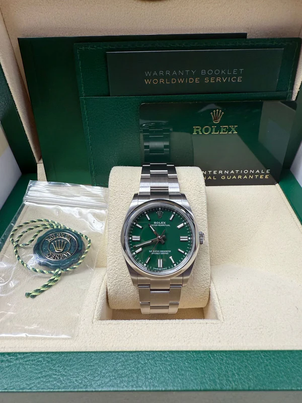 Rolex Datejust 36 Green Index Oystersteel White Gold Jubilee 106234 - gallery