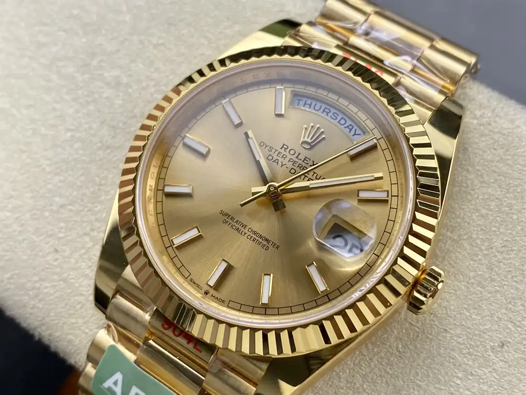 Superclone Rolex Day-Date II 40mm Champagne Dial 228238 - gallery