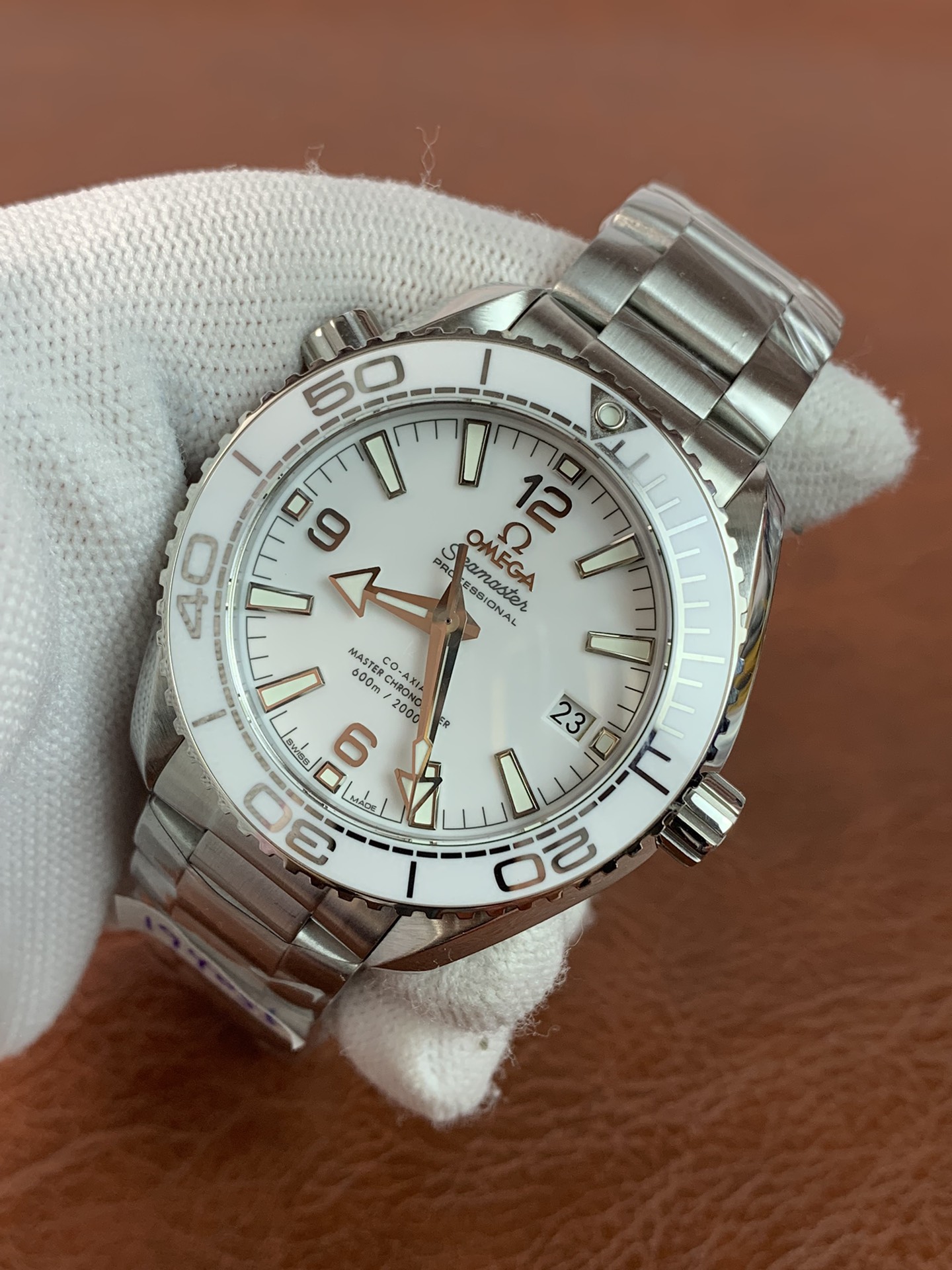 Omega Seamaster Planet Ocean 600m Coâ€‘Axial Master Chronometer 39,5 mm 215.30.40.20.04.001 - view 3