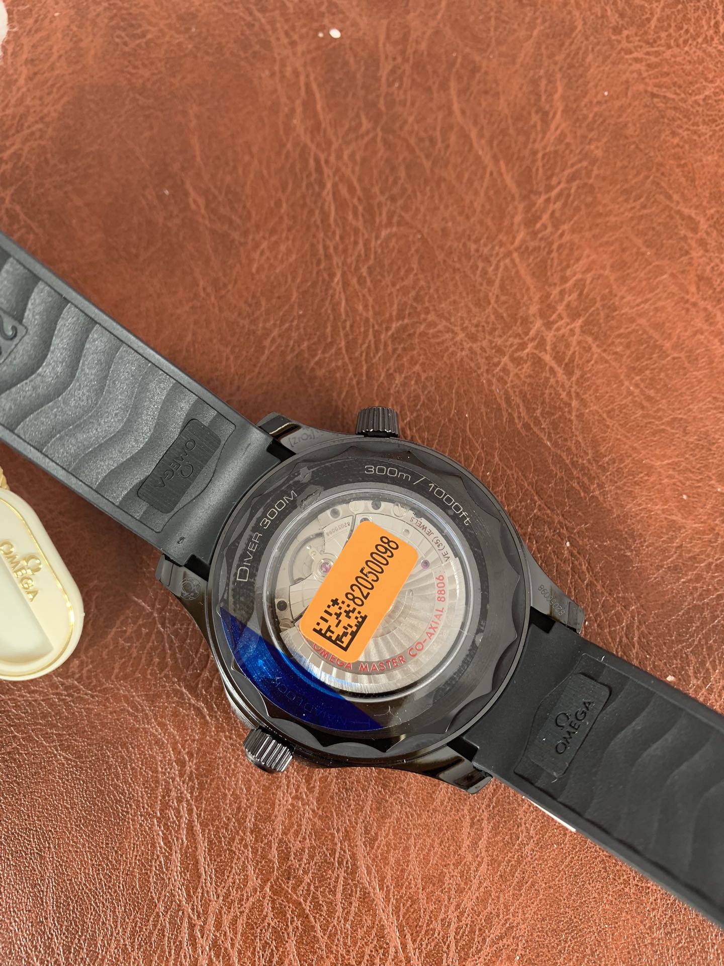 Omega Seamaster Diver 300M Co-Axial Master Chronometer - view 9