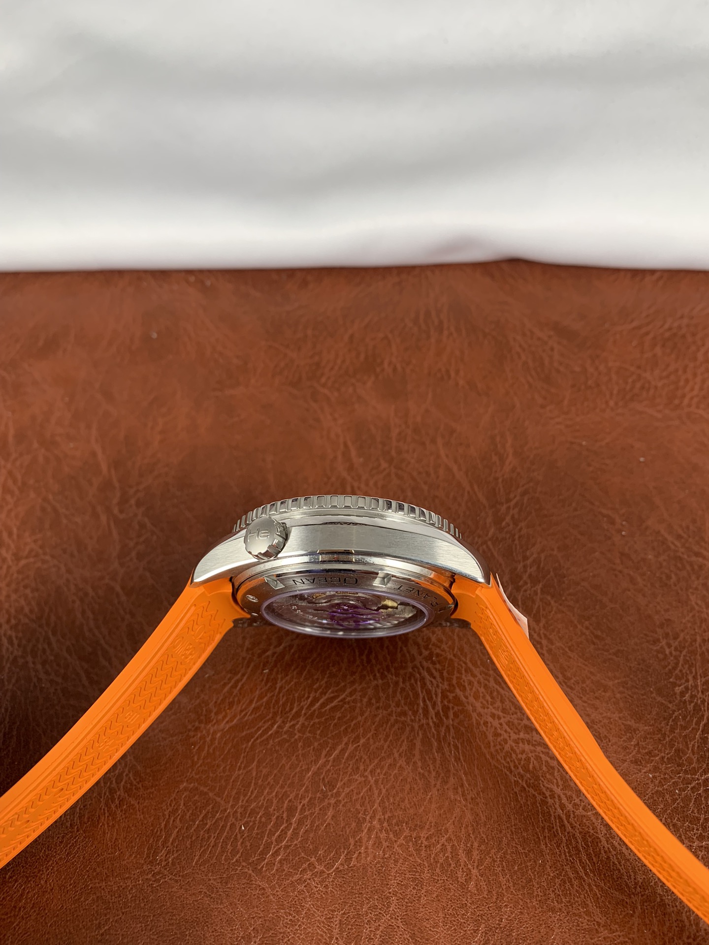Omega Seamaster Planet Ocean 232.32.46.21.01.001 - view 9