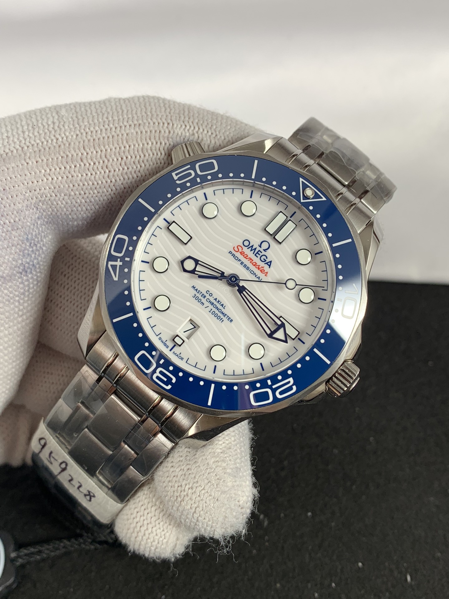Omega Seamaster 300M Tokyo 2020 42mm 522.30.42.20.04.001 - view 10