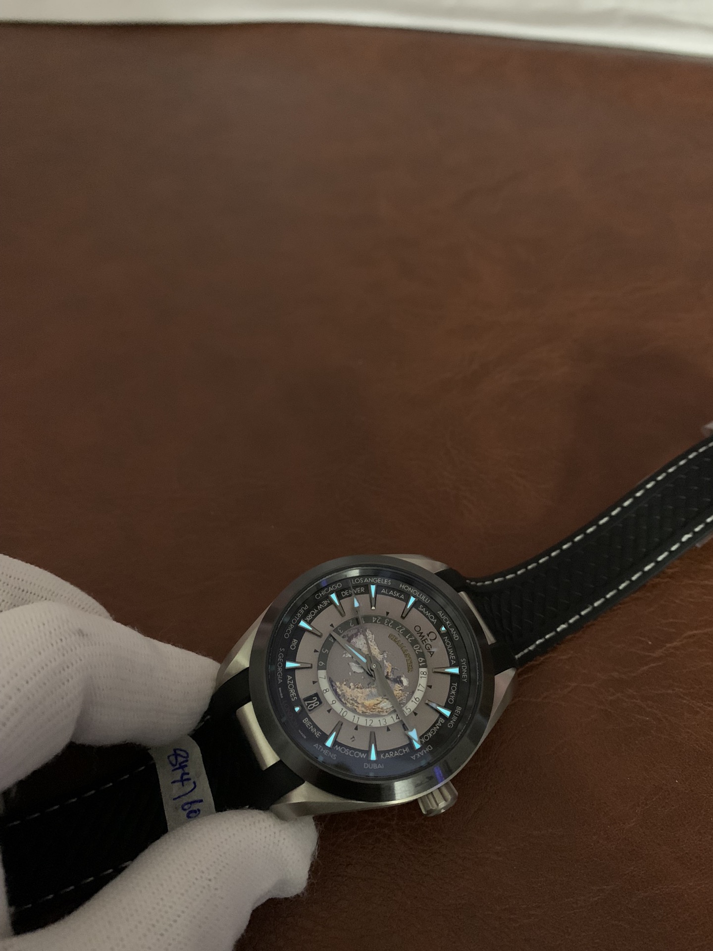 Omega Seamaster Aqua Terra Co-axial Master Chronometer GMT Worldtimer 43mm 220.92.43.22.99.001 - view 3