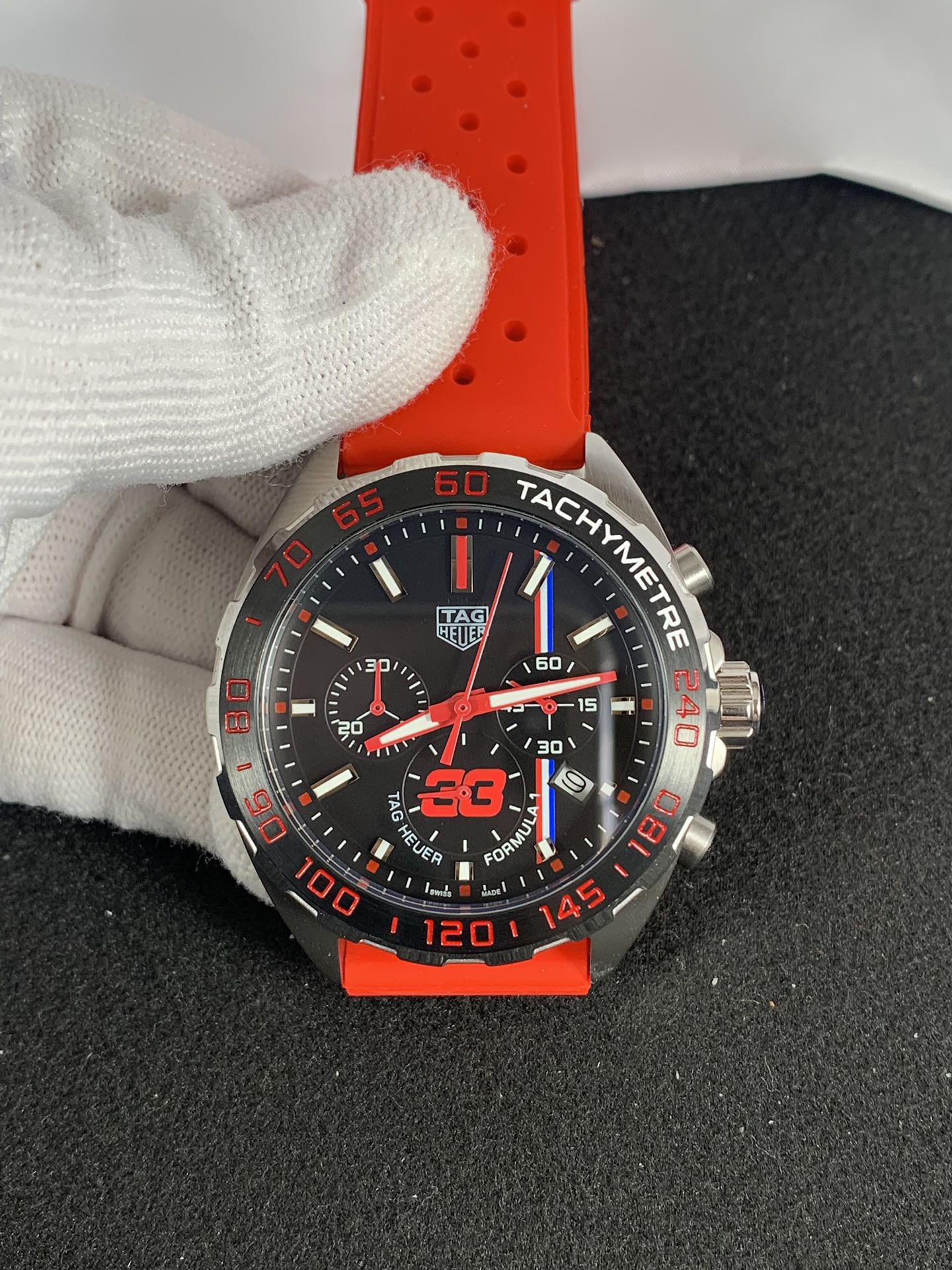 The Ultimate Guide to Choosing a Tag Heuer TAG Heuer Formula 1 Quartz Chronograph Ceramic CAZ101U.BA0843