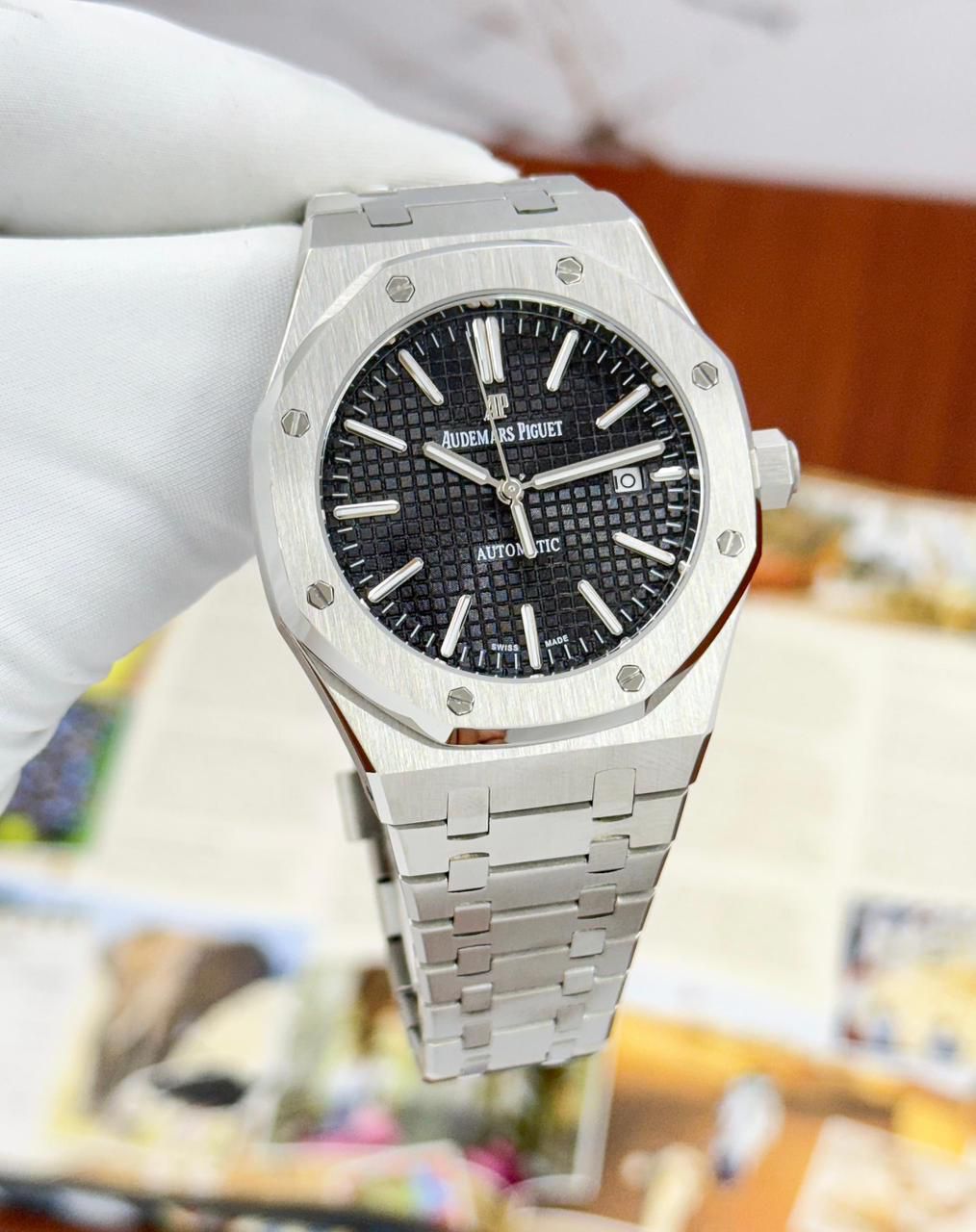 Audemars Piguet Royal Oak Jumbo Black Dial